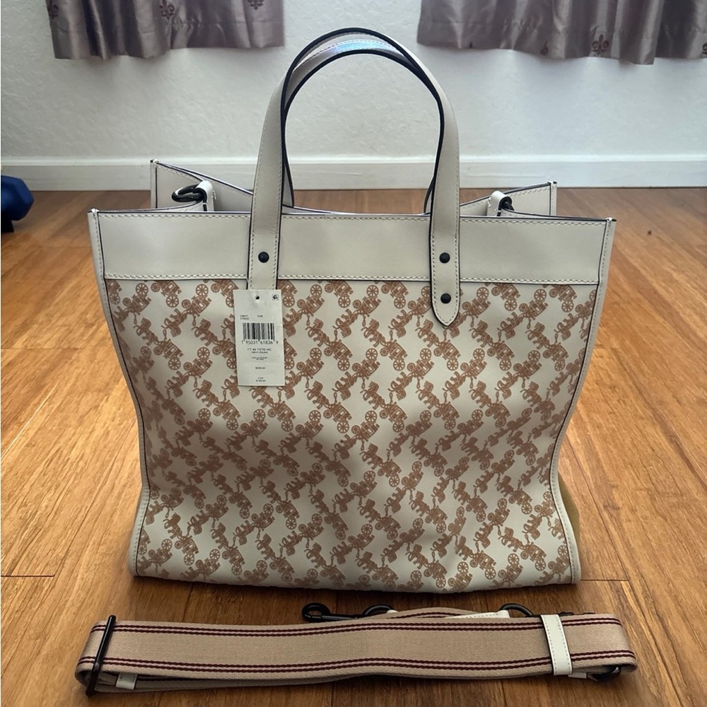 Coach Field Tote Bag 40 With Horse And Carriage Print - Picture 3 of 10